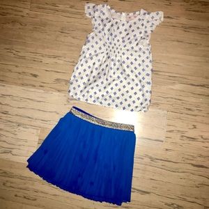 DP am Girls Shirt & Blue Skirt. 5 yrs (110com).